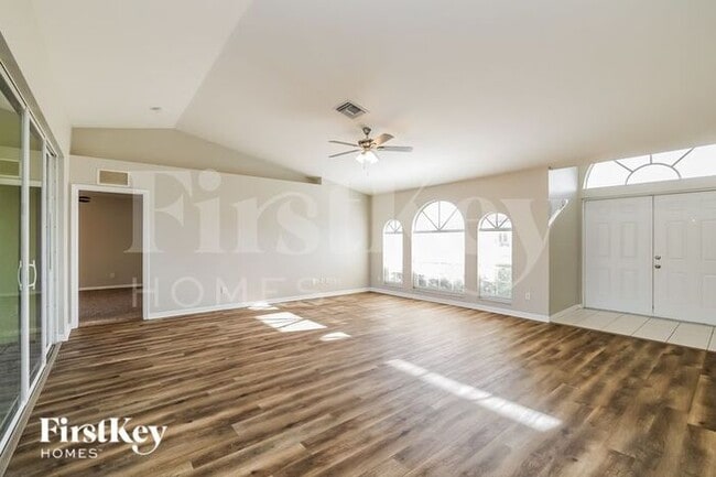 Foto del edificio - 305 NW 22nd Ct