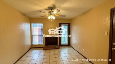 Building Photo - 13480 S Thorntree Dr