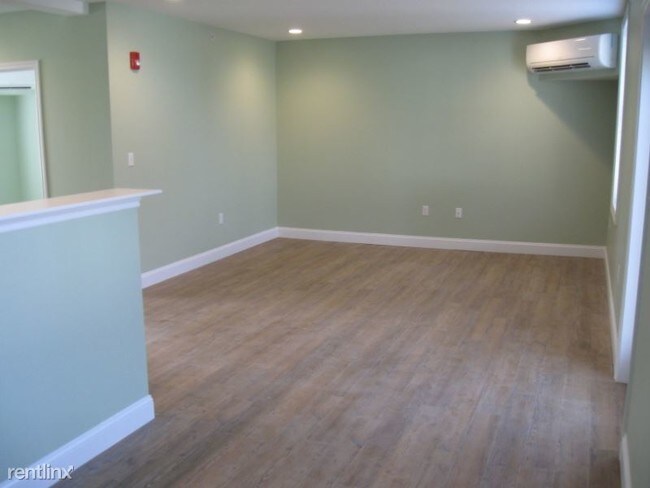 Foto del edificio - 1 br, 1 bath Apartment - 2 South Grove Street