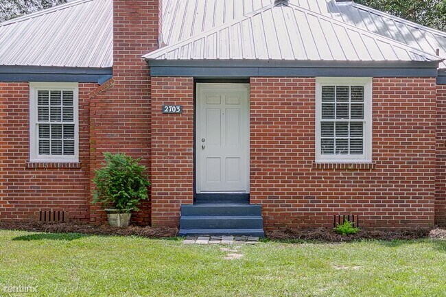 Foto del edificio - 3 br, 1 bath House - 2703 Briley Street