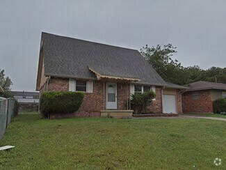 Building Photo - 318 NW 62nd St