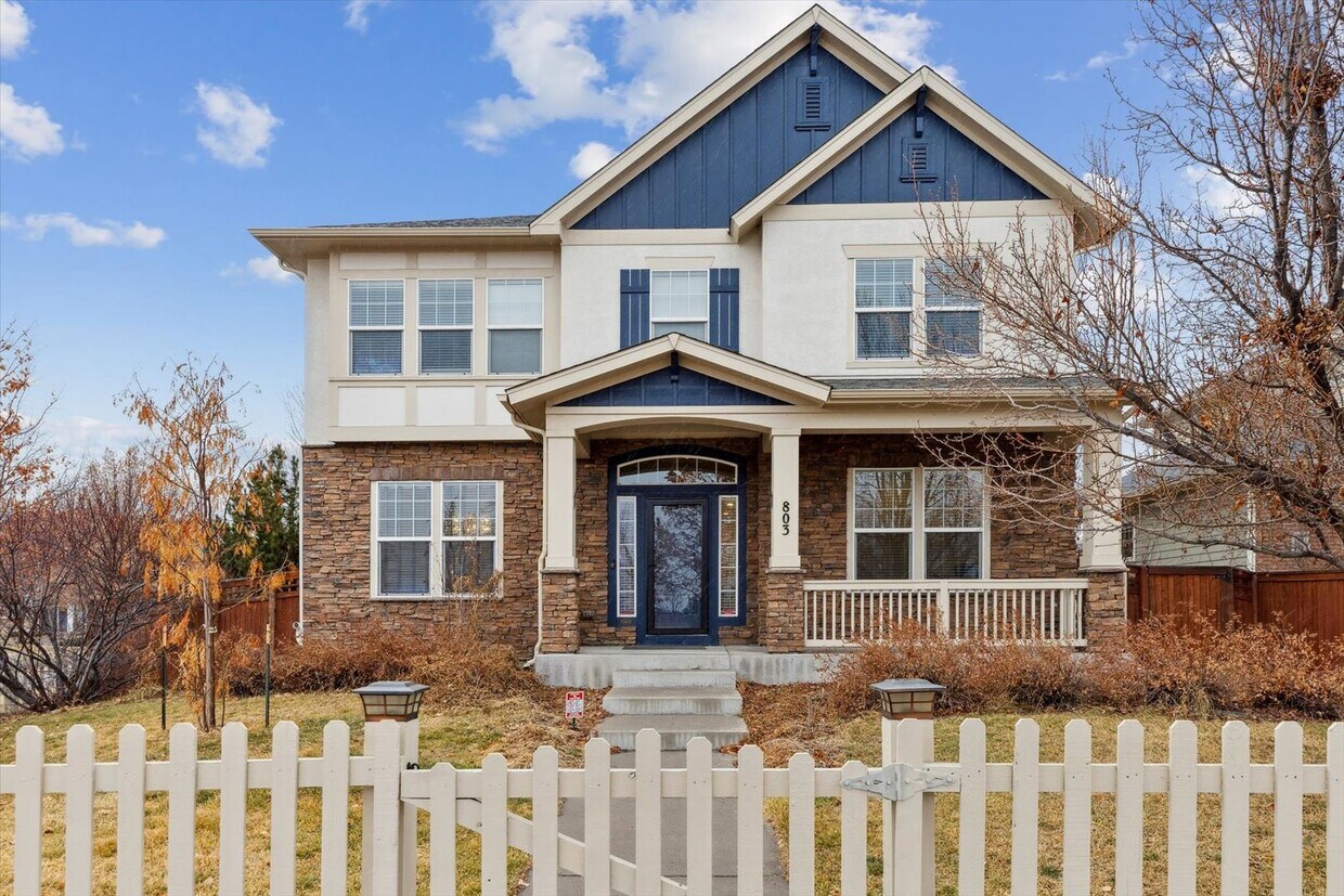 Luxury Home For Rent in Lowry - Luxury Home For Rent in Lowry