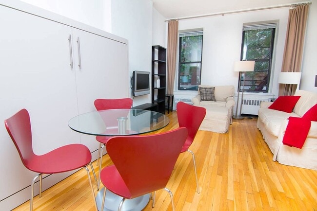 Photo - 50 E End Avenue Unit 1-B Apartment