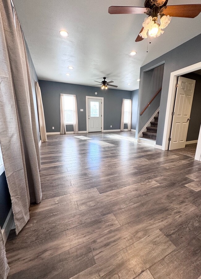 Building Photo - 408 Ave