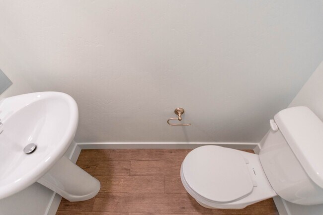 Building Photo - Gorgeous 3-Story Townhomes in Colony Farms...