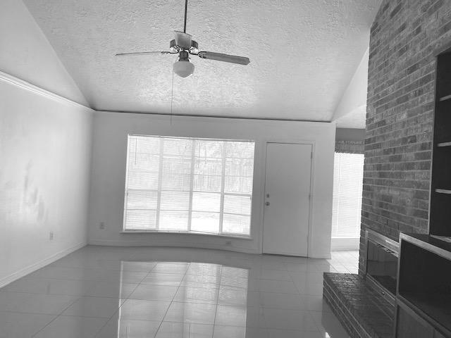 Building Photo - 11610 Pine Knoll