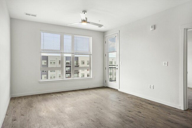 Foto del edificio - The Landing at Greyhound Park