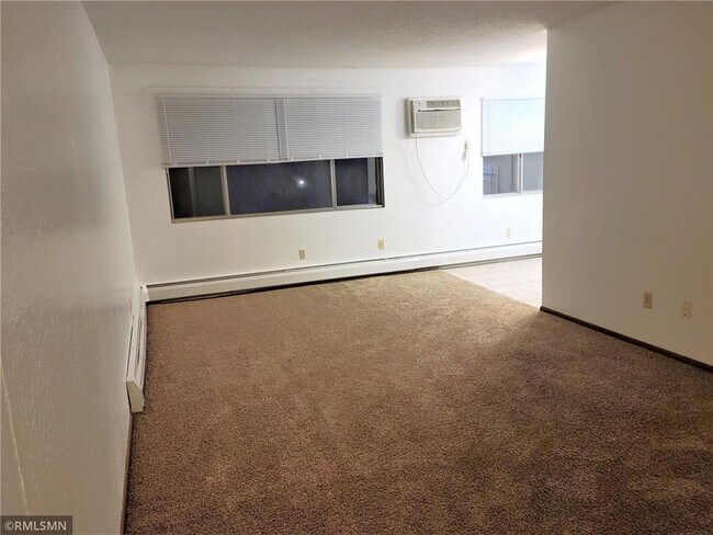 Foto del edificio - 539 S Wasson Ln