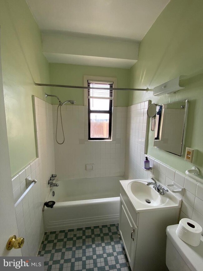 Foto del edificio - 2515 K St NW