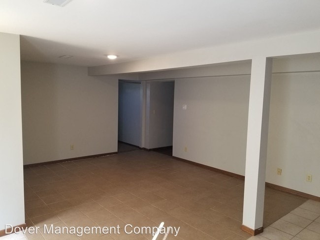 Building Photo - 112 Braasch Ave