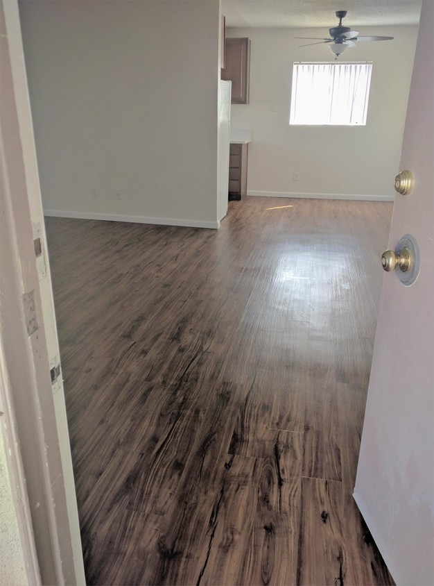 Primary Photo - 4021 Mississippi St