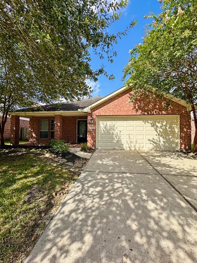 Building Photo - 19523 Country Mountain Ct