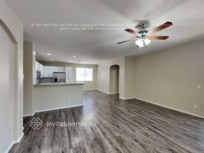 Foto del edificio - 12552 W Estero Ln