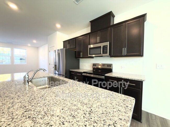 Building Photo - 1504 Crescent Townes Wy