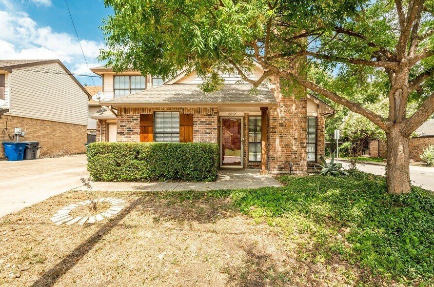 Foto principal - 1502 Villars St