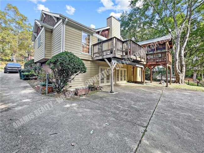 Foto del edificio - 350 Lamplighter Ln SE