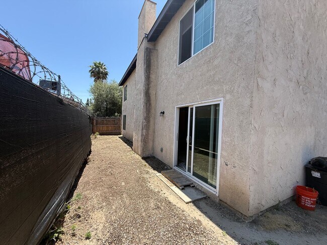 Foto del edificio - 2 Bedroom 2 Bath in Hemet!