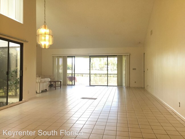 Building Photo - 6672 S Pine Ct