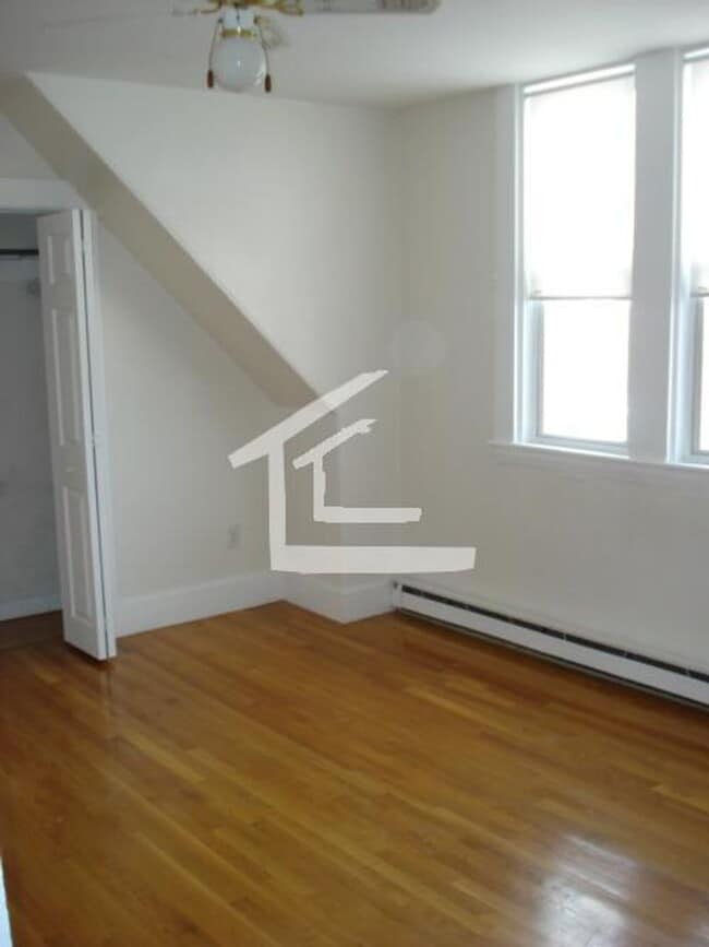 Photo - 198 Market St Apartment