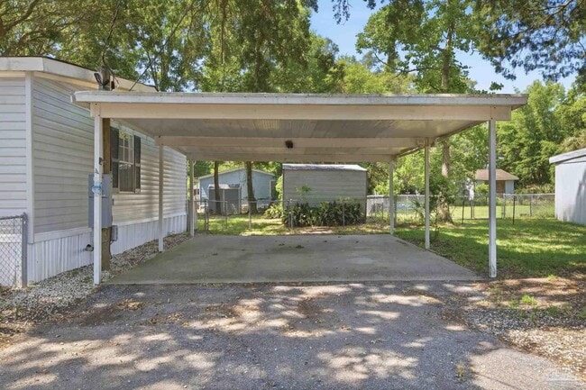 Building Photo - 1709 Woodchuck Ave