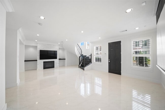 Building Photo - 13419 Preston Cliff Ct