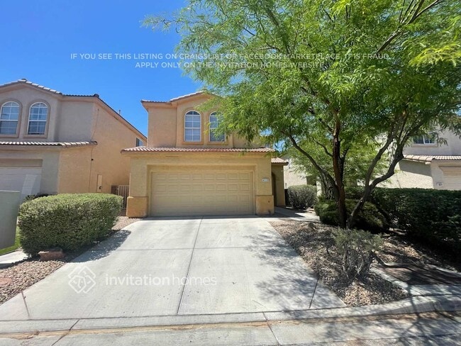 Building Photo - 4028 Villeroy Ave