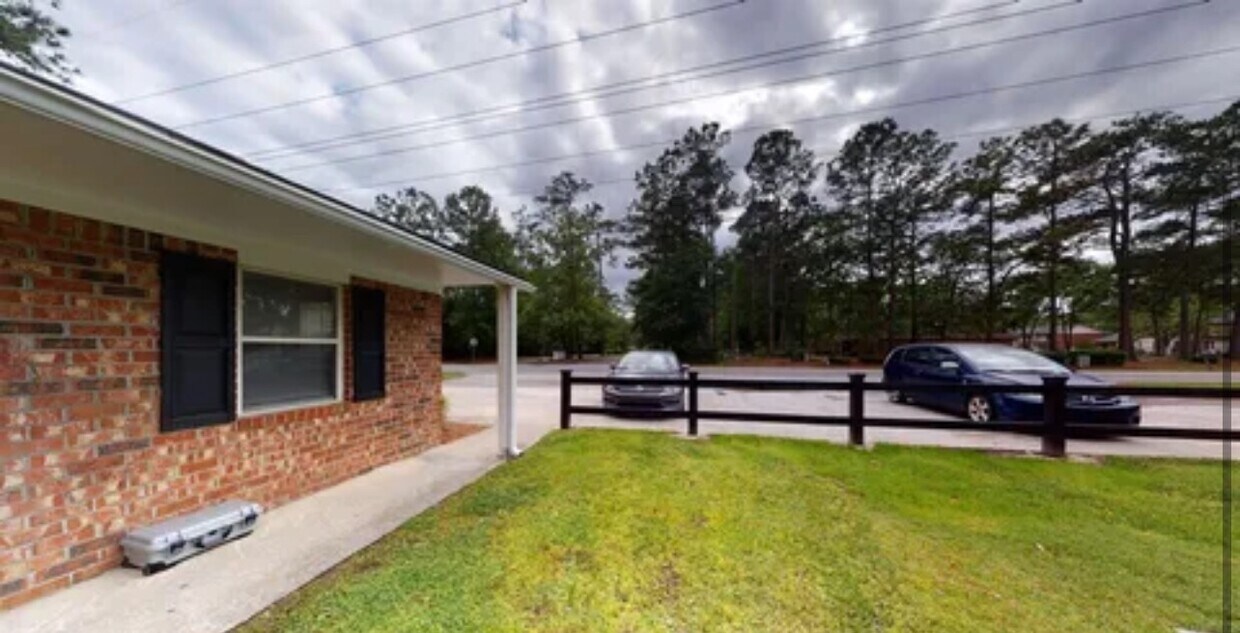 Foto principal - 548 Orangeburg Rd