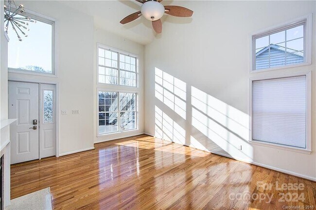 Building Photo - 15004 Annan Ct
