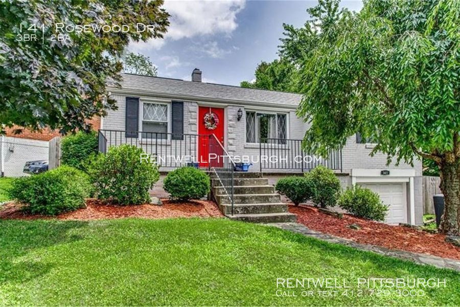 Primary Photo - Gorgeous single in Penn Hills