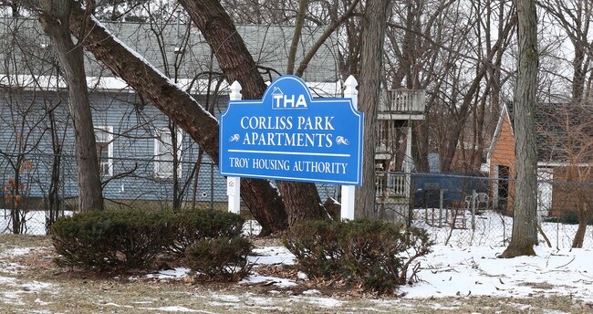 Corliss Park Apartments Troy Ny Apartments Com