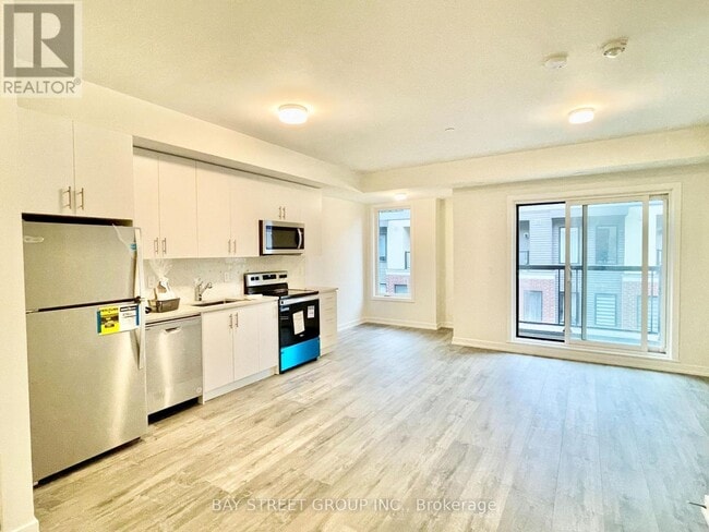 Building Photo - 3550-3550 Colonial Dr