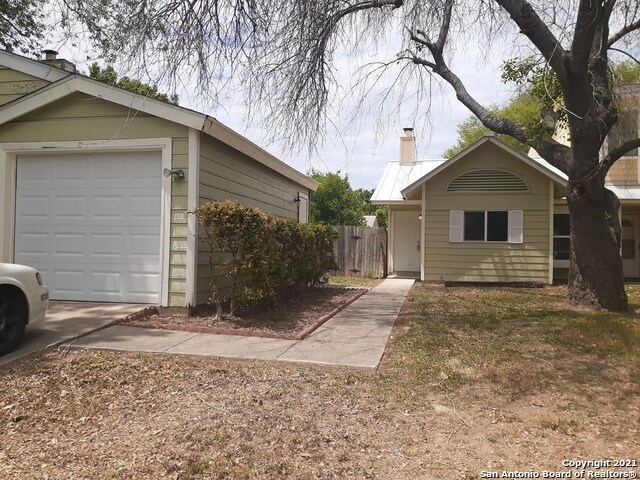 Building Photo - 11717 Spring Ridge Dr