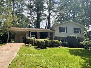 Building Photo - 306 Concord Woods Dr SE
