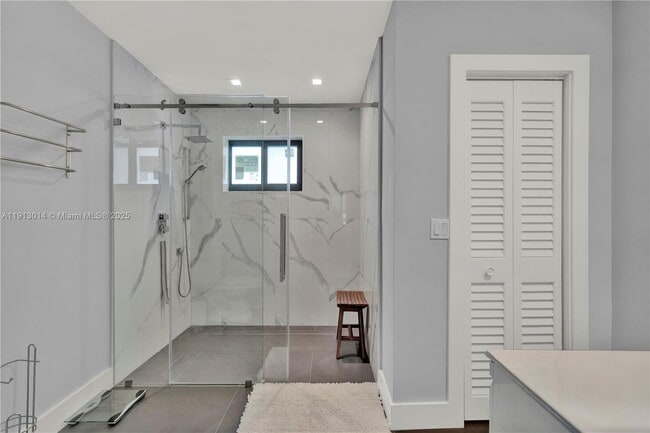 Building Photo - 1230 SW 86th Ct