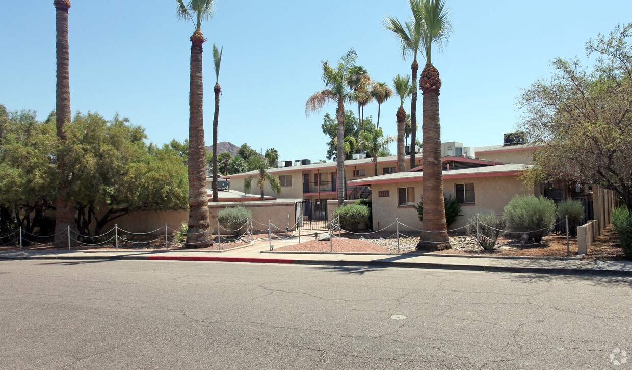 Primary Photo - Seawood Villas