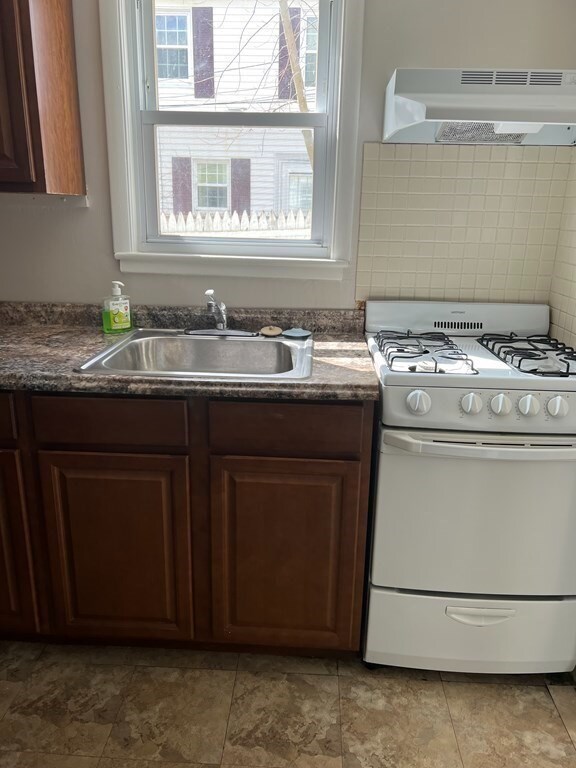 Foto del edificio - 23 Keyes St