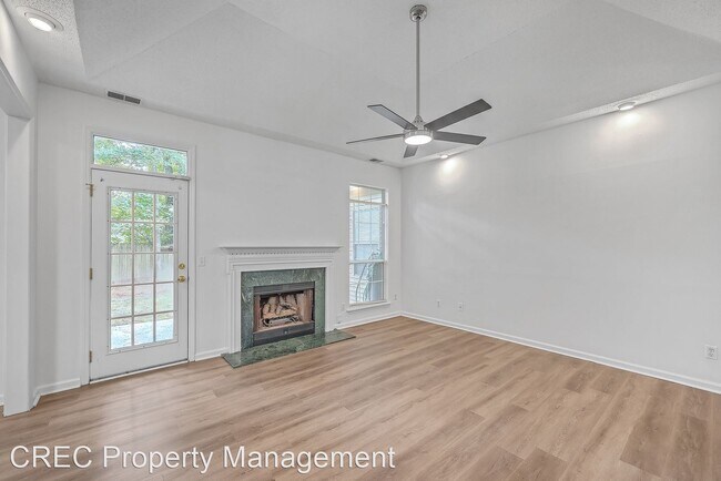 Foto del edificio - 3 br, 2 bath House - 8428 Walsham Street