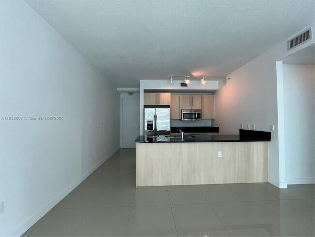 Foto del edificio - 1111 SW 1st Ave