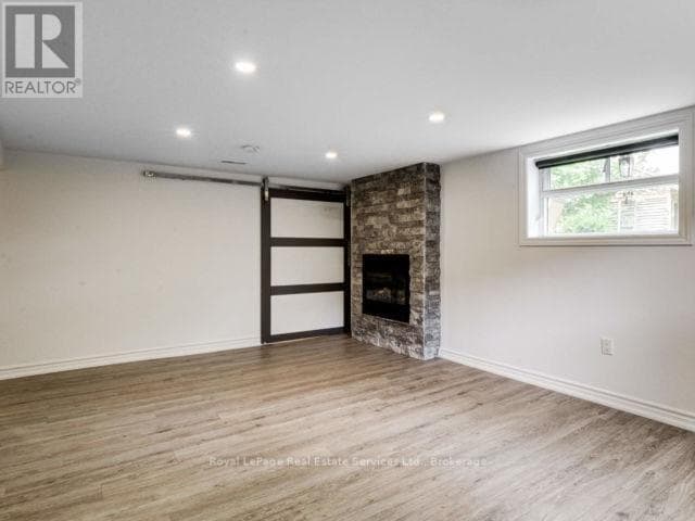 Building Photo - 83 Kingswood Rd