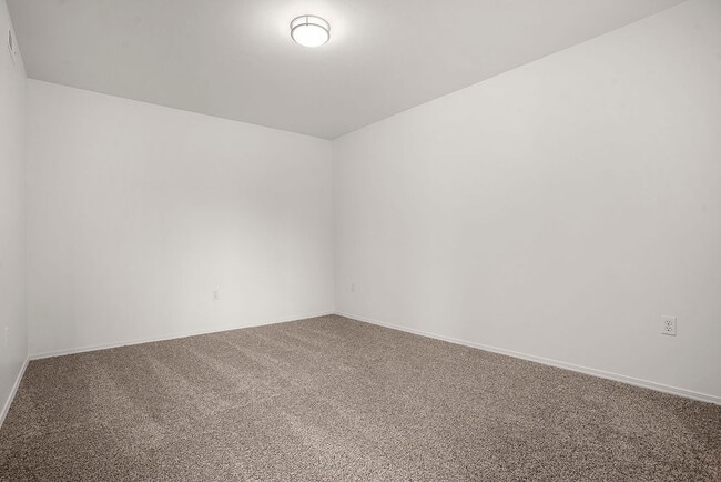 2nd Bedroom - Creekside Village