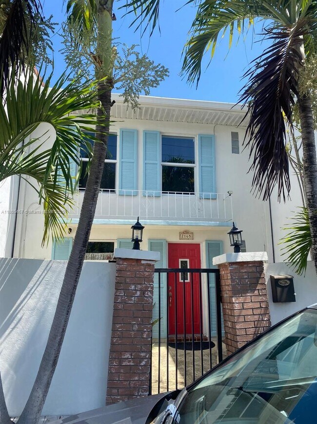 Foto del edificio - 2165 NE 123rd St