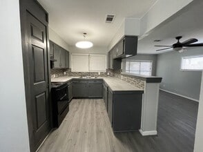 Building Photo - 4219 Dacca Dr