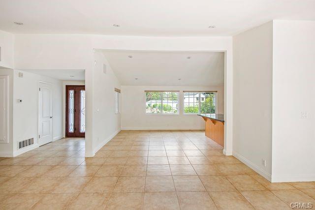 Foto del edificio - 20546 Miranda Pl