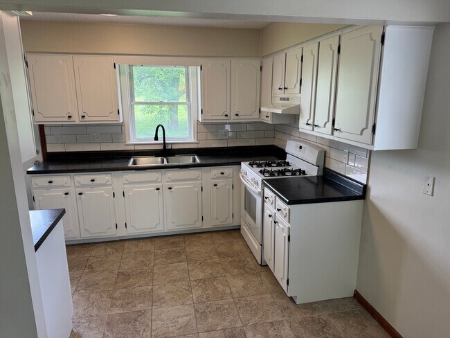 Foto del edificio - 840 Parkview Ct