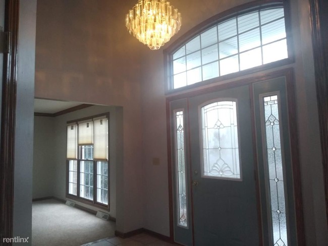 Building Photo - 4 br, 2.5 bath House - 17267 Hampton Chase