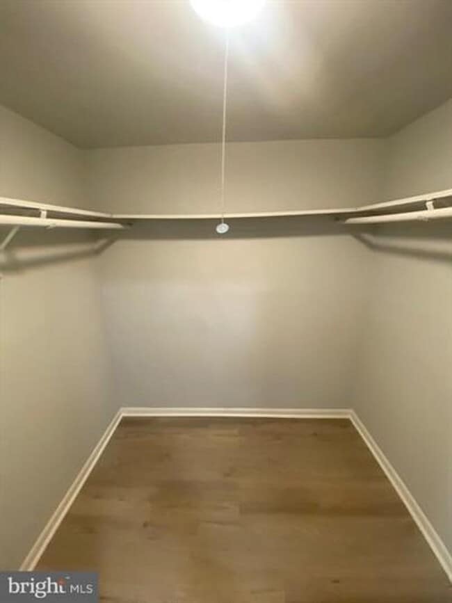 Foto del edificio - 5801 Quantrell Ave