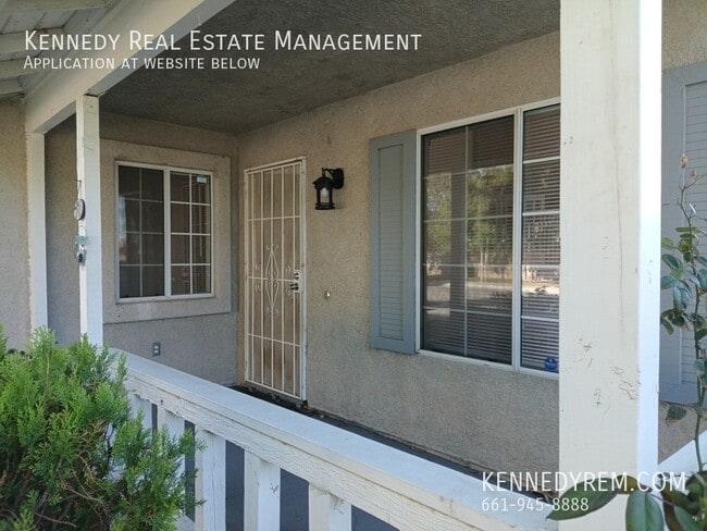 Building Photo - 37551 Deville St