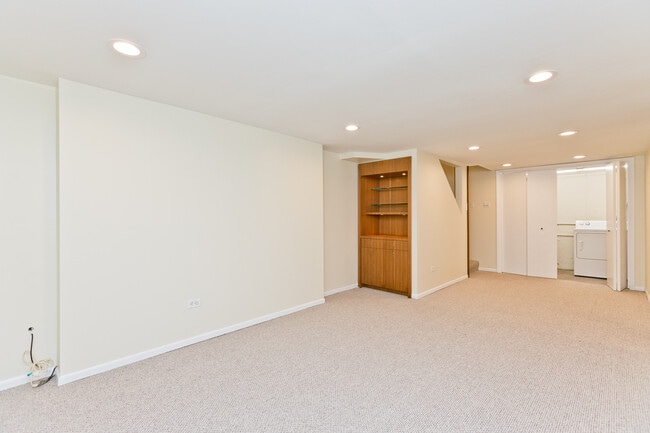 Foto del edificio - 588 W Hawthorn Pl
