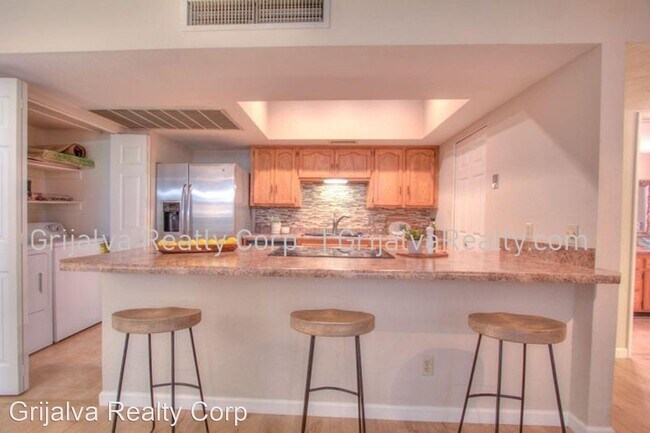 Building Photo - 2 br, 2 bath House - 1200 River E-56
