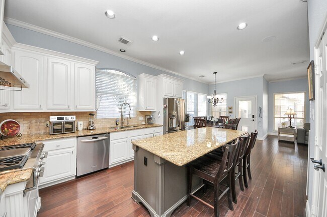 Building Photo - 22010 Castlewind Ct